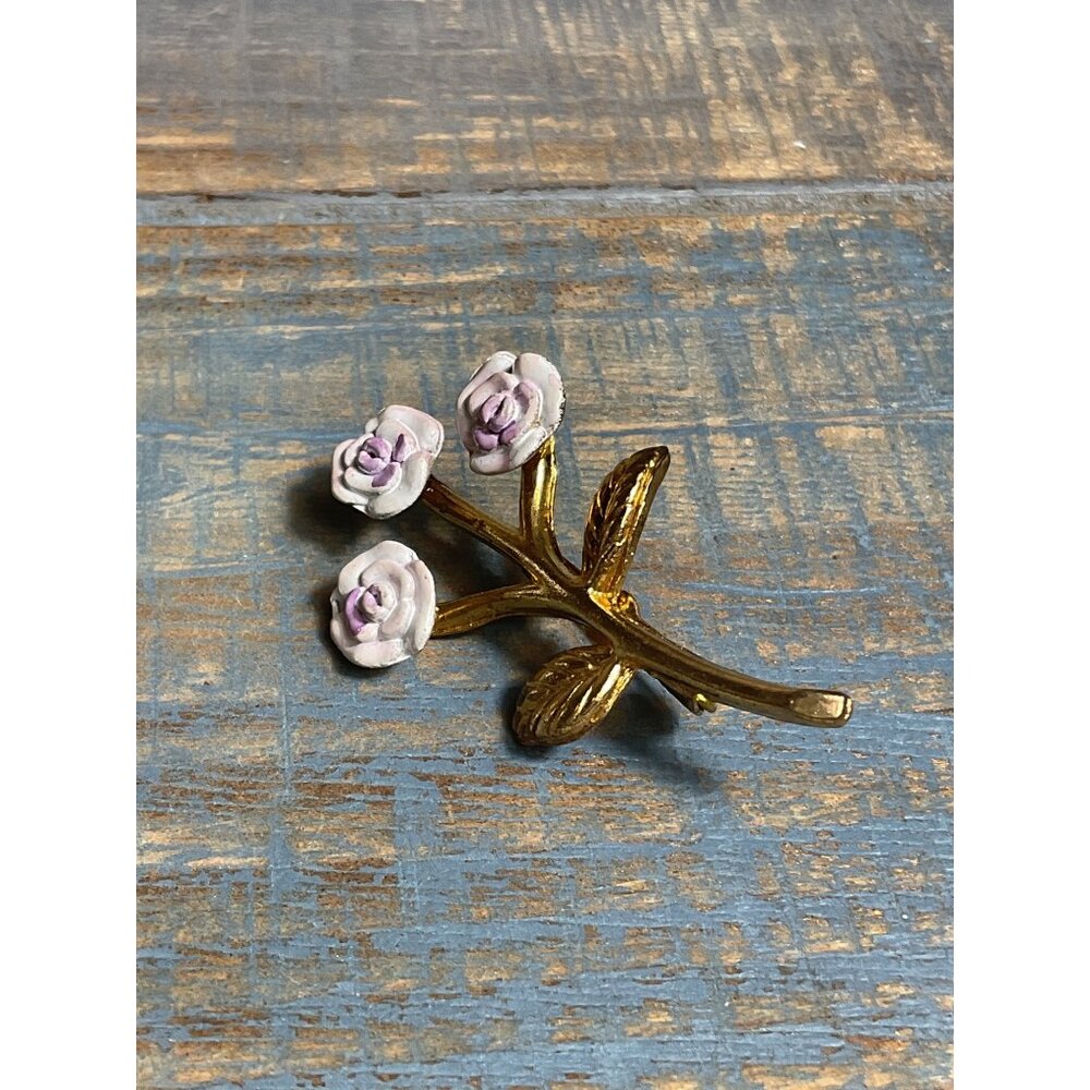 Vintage Gold Tone Rose Brooch Pin With Purple & Ivory Enamel Flowers